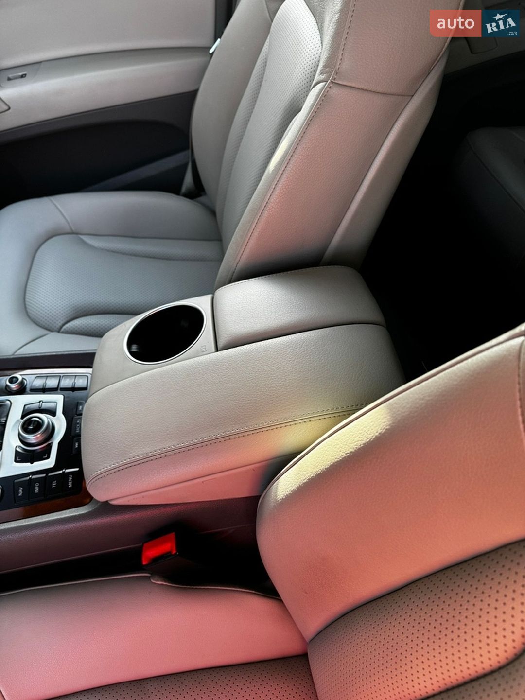 Audi Q7 2014 VIN WA1LGAFE5FD004865 фото оголошення 48 з 124