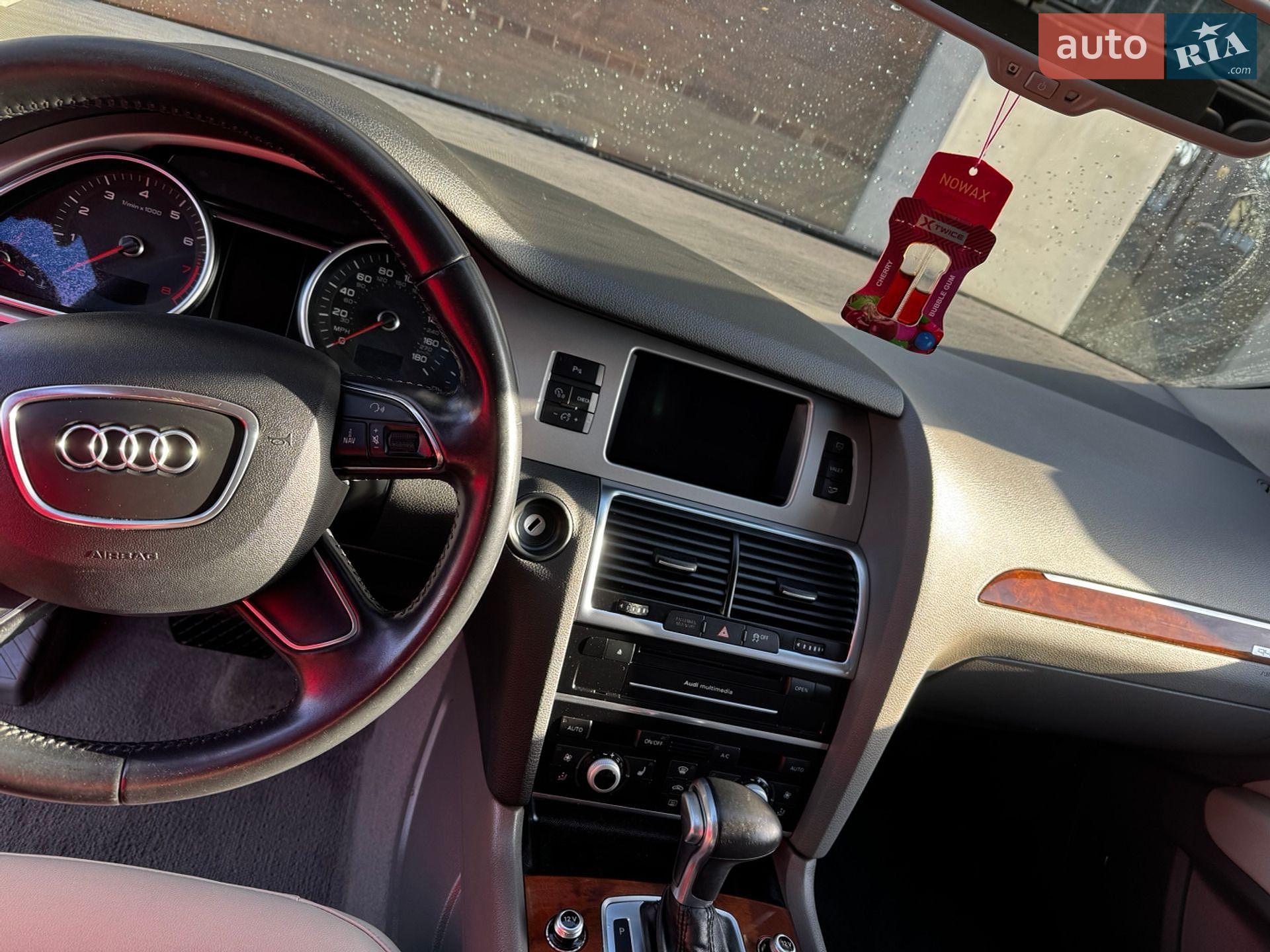 Audi Q7 2014 VIN WA1LGAFE5FD004865 фото оголошення 49 з 124