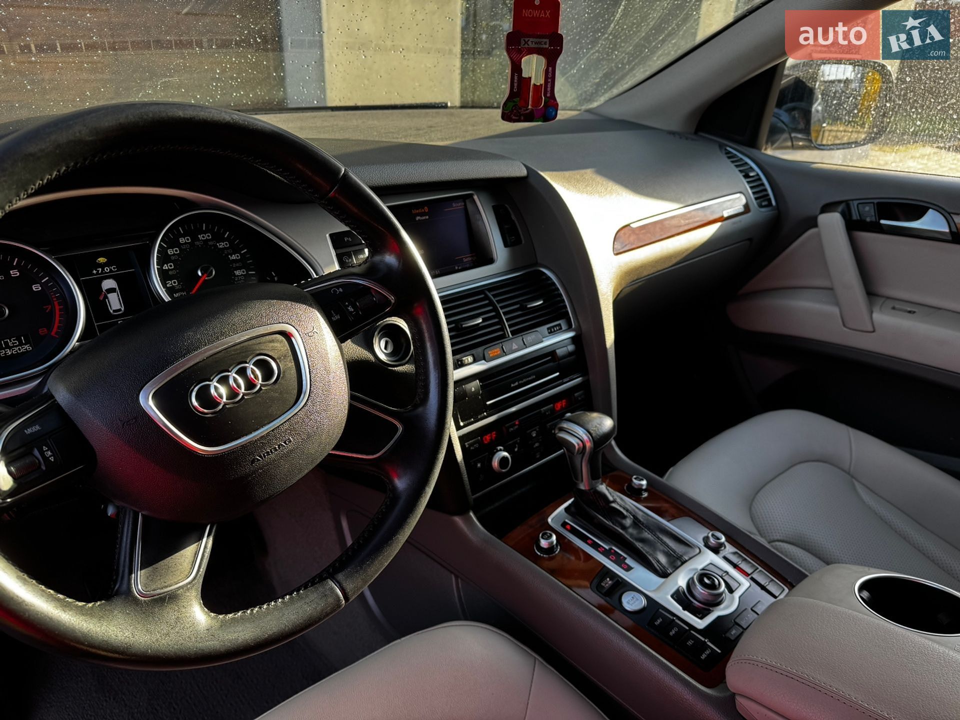 Audi Q7 2014 VIN WA1LGAFE5FD004865 фото оголошення 58 з 124