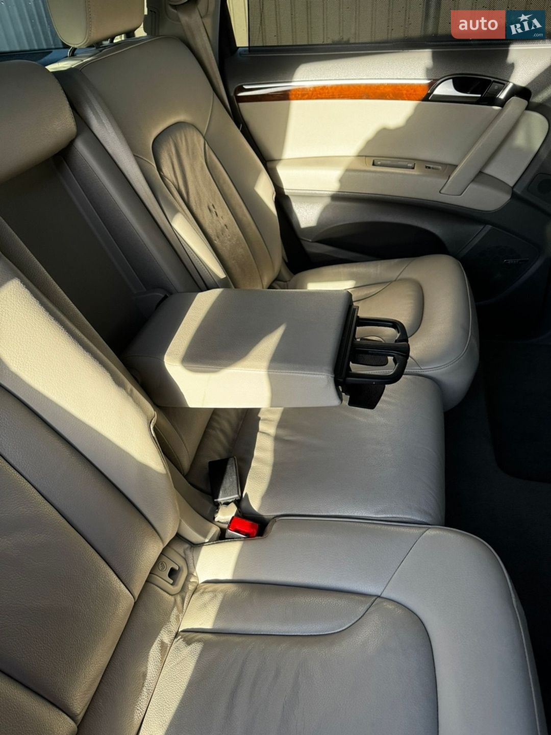 Audi Q7 2014 VIN WA1LGAFE5FD004865 фото оголошення 93 з 124