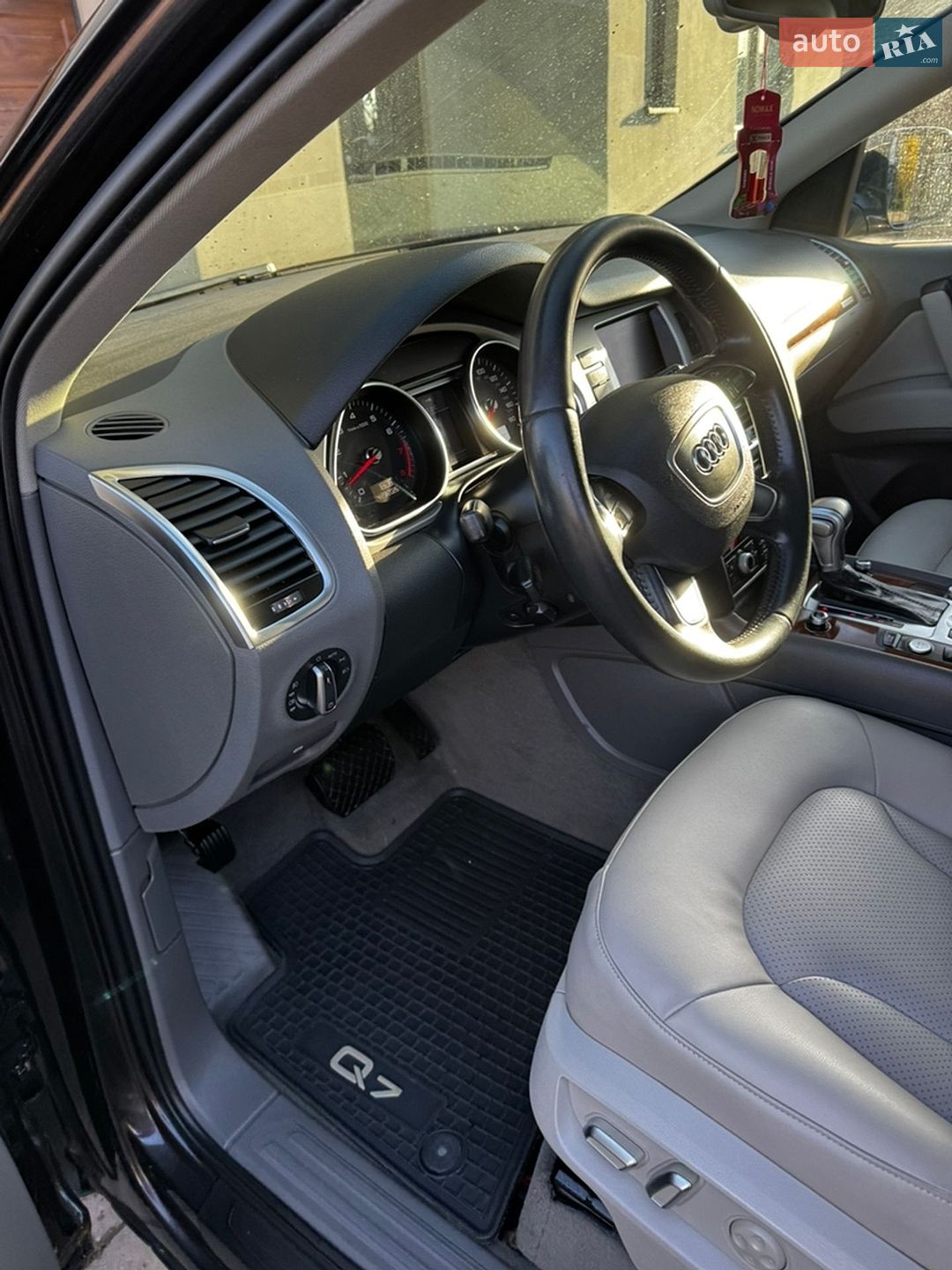 Audi Q7 2014 VIN WA1LGAFE5FD004865 фото оголошення 121 з 124