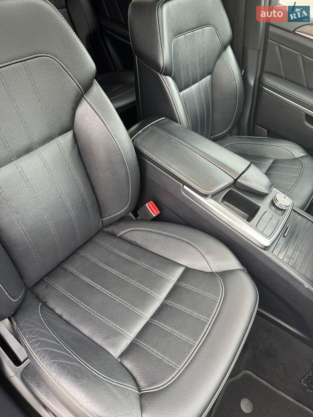 Mercedes-Benz GL-Class 2013 VIN 4JGDF7CE8EA340154 фото оголошення 31 з 36