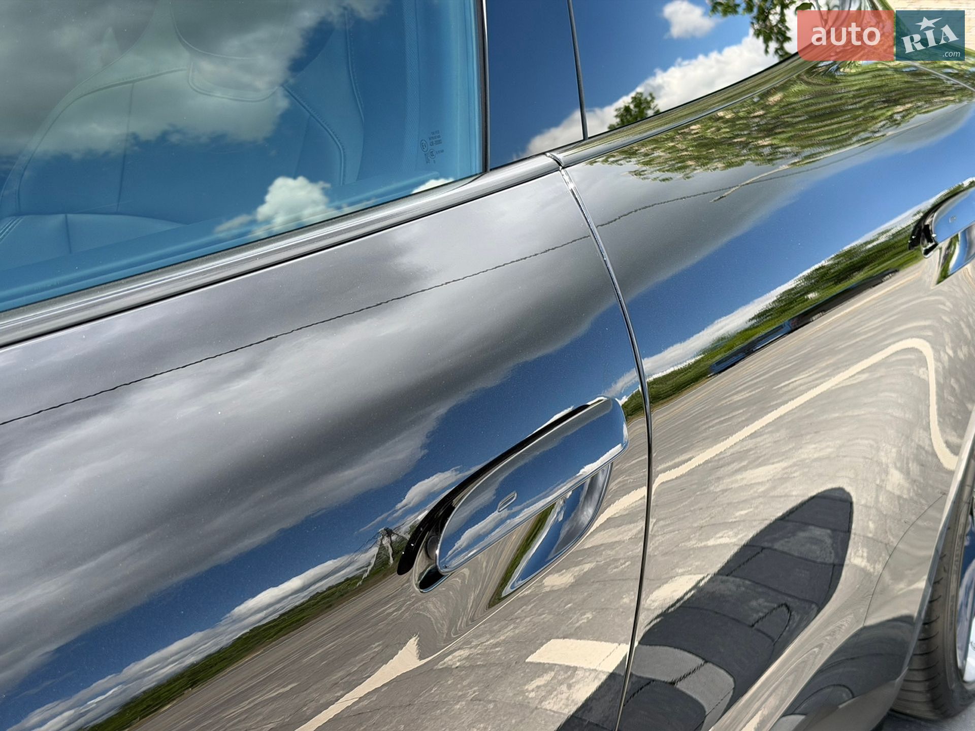 Porsche Taycan 2021 VIN WP0ZZZY1ZMSA29895 фото оголошення 19 з 73