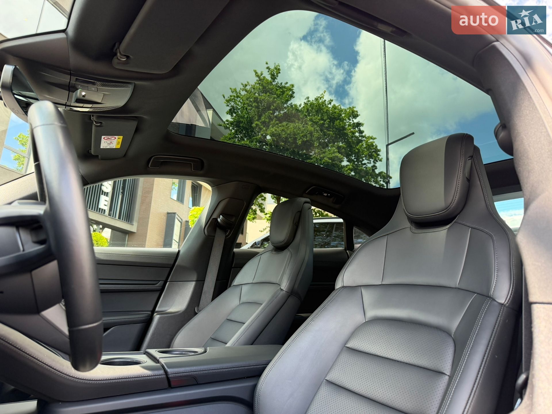 Porsche Taycan 2021 VIN WP0ZZZY1ZMSA29895 фото оголошення 30 з 73