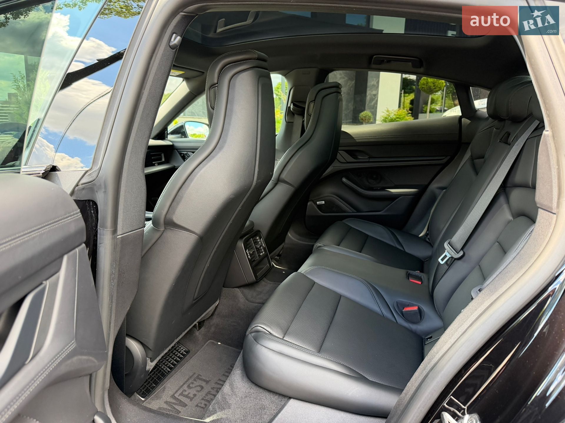 Porsche Taycan 2021 VIN WP0ZZZY1ZMSA29895 фото оголошення 35 з 73