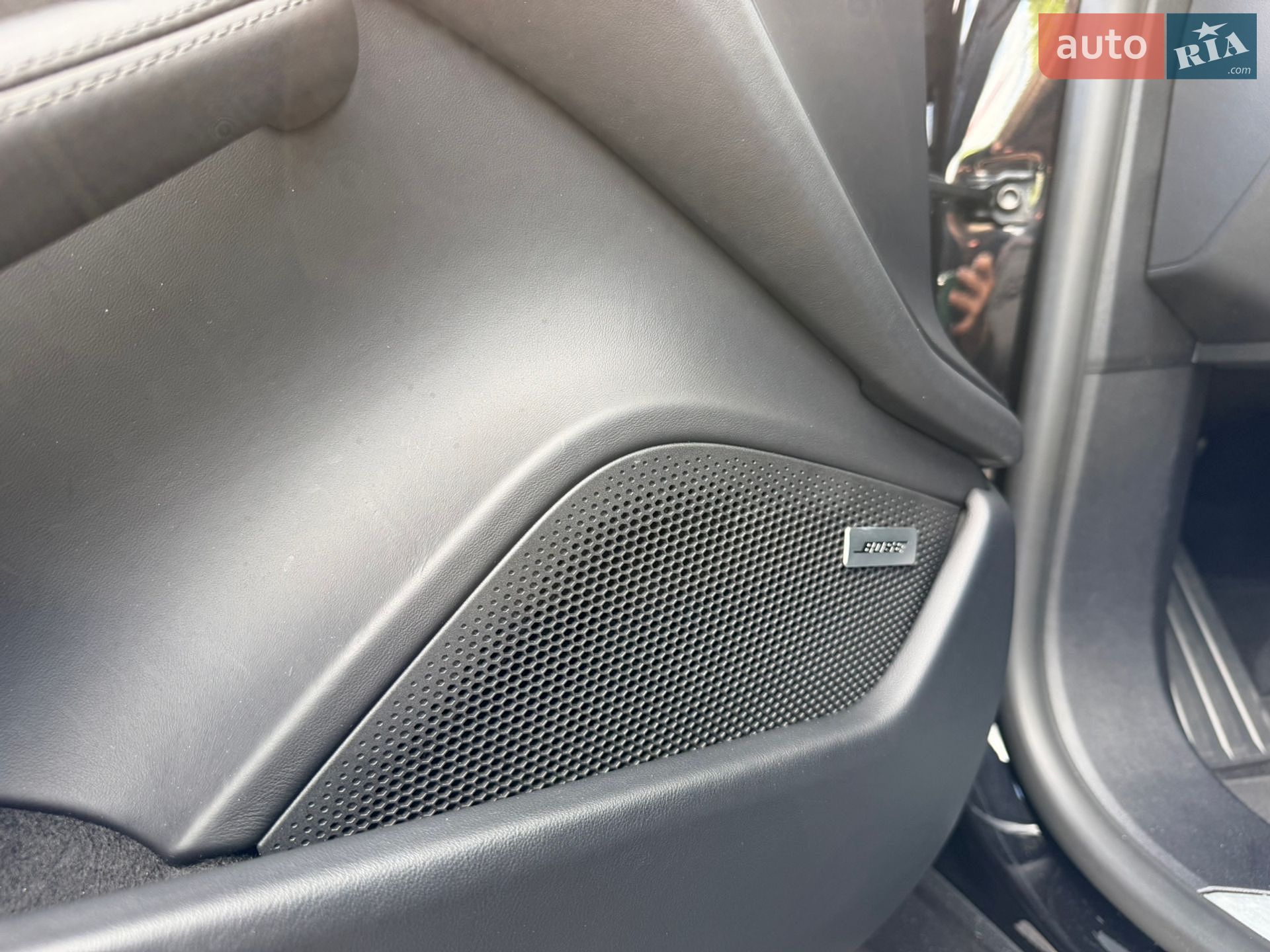 Porsche Taycan 2021 VIN WP0ZZZY1ZMSA29895 фото оголошення 46 з 73