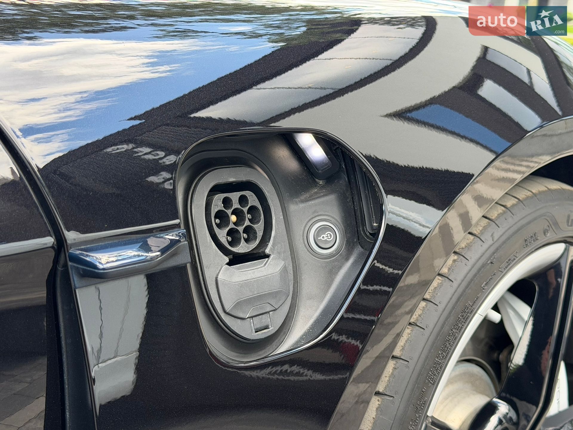 Porsche Taycan 2021 VIN WP0ZZZY1ZMSA29895 фото оголошення 71 з 73