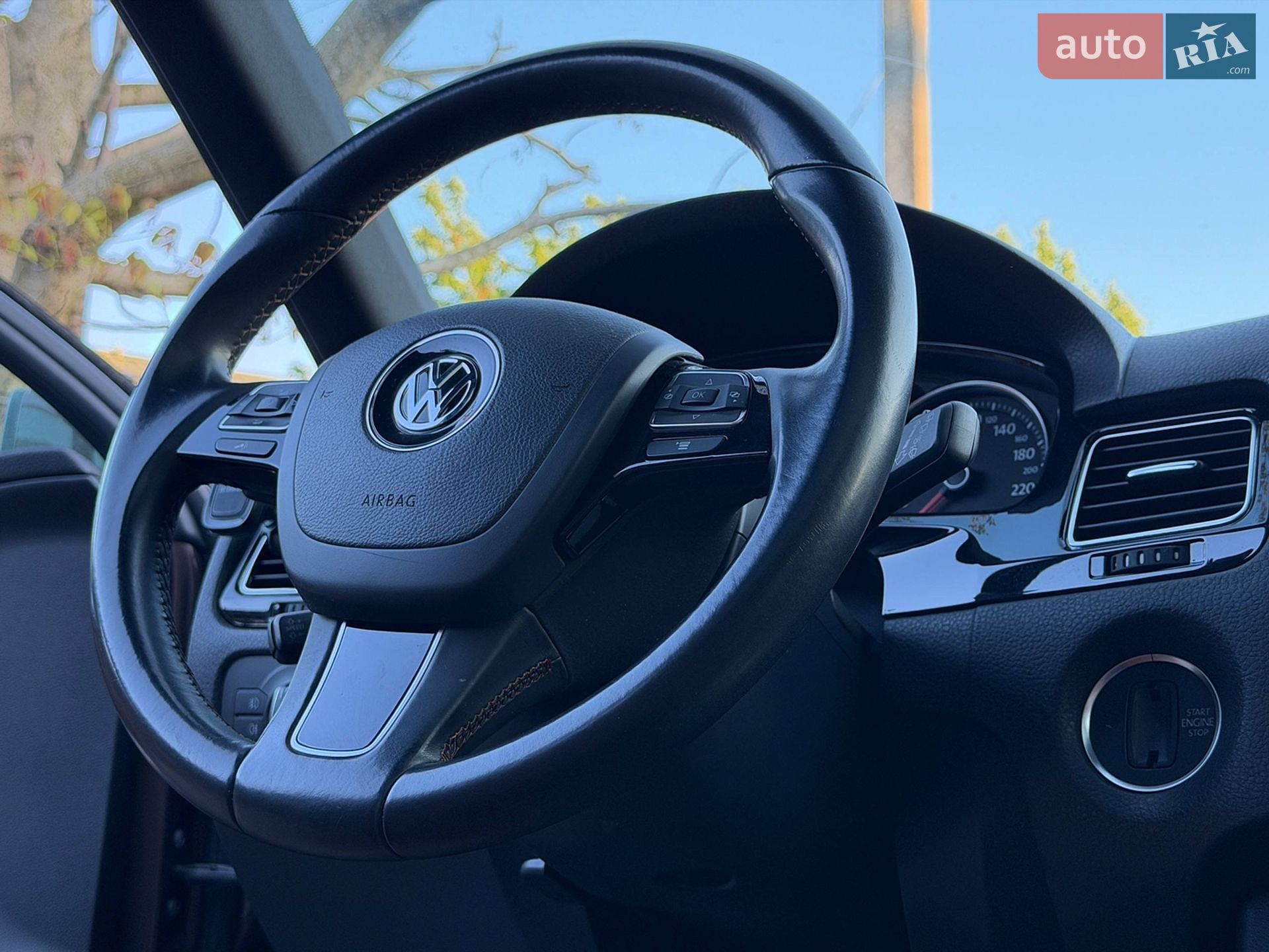 Volkswagen Touareg 2013 VIN WVGZZZ7PZED019500 фото оголошення 10 з 24