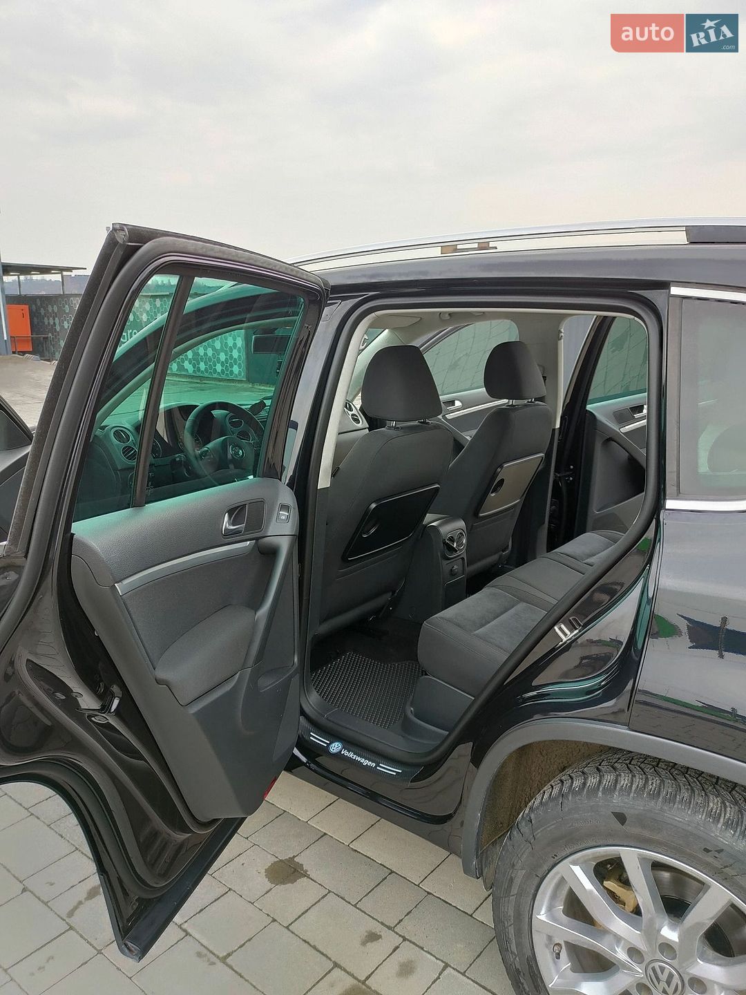 Volkswagen Tiguan 2011 VIN WVGZZZ5NZCW003837 фото оголошення 45 з 82