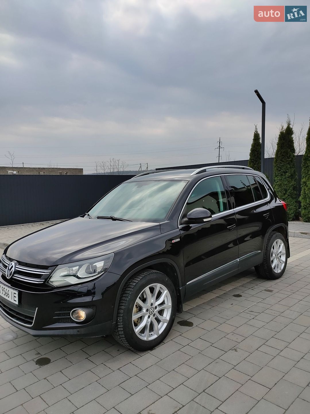 Volkswagen Tiguan 2011 VIN WVGZZZ5NZCW003837 фото оголошення 4 з 82
