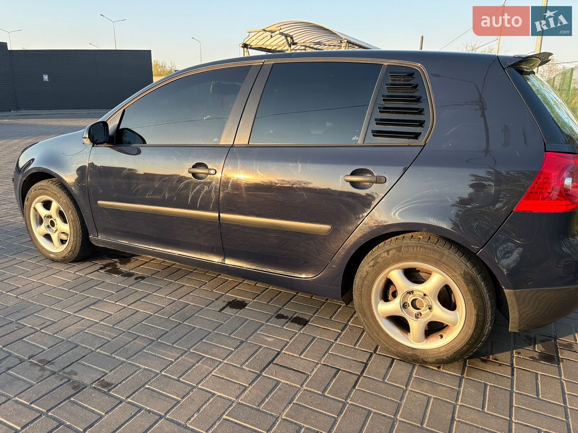 Volkswagen Golf 2004 VIN WVWZZZ1KZ4W051514 фото оголошення 8 з 13