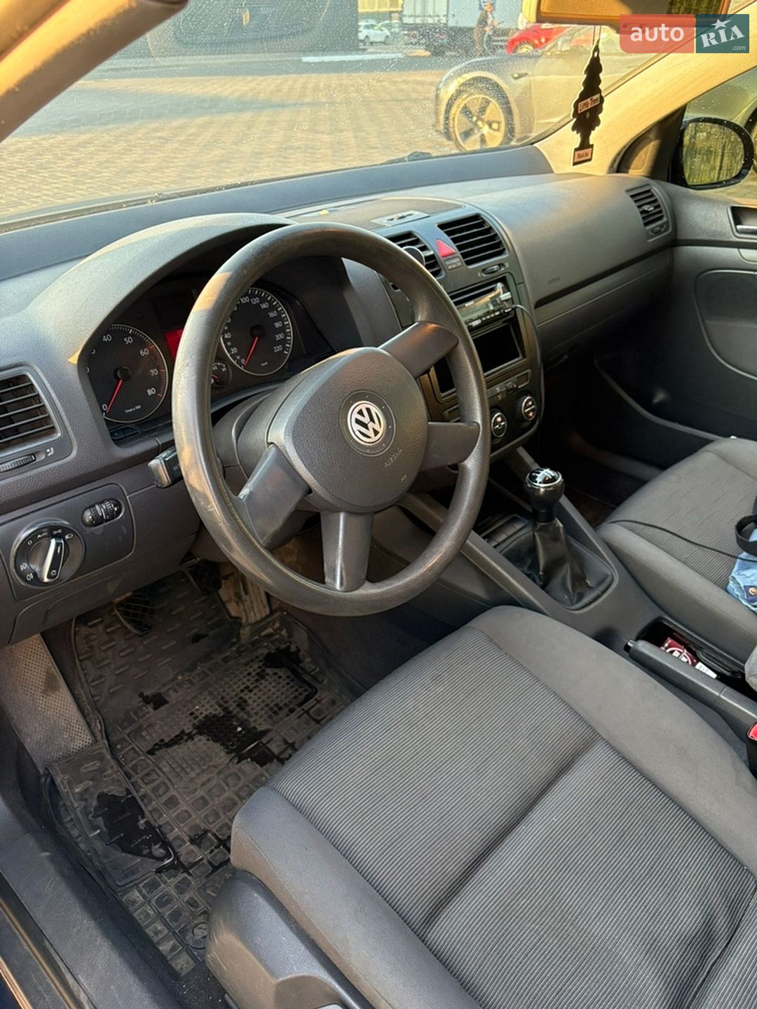 Volkswagen Golf 2004 VIN WVWZZZ1KZ4W051514 фото оголошення 9 з 13