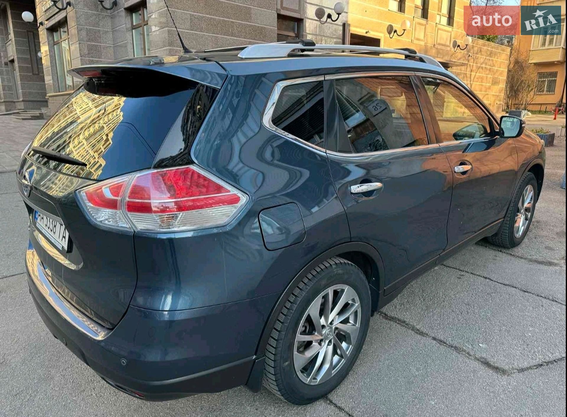 Nissan X-Trail 2016 VIN JN1TCAT32U0032207 фото оголошення 4 з 9