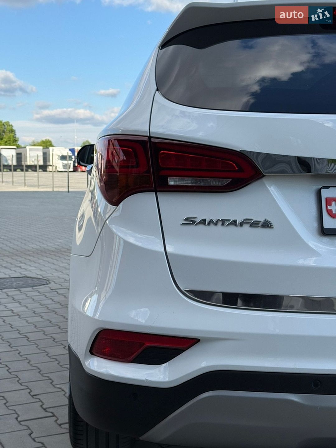 Hyundai Santa FE 2015 VIN KMHSU81XDGU552754 фото оголошення 20 з 80