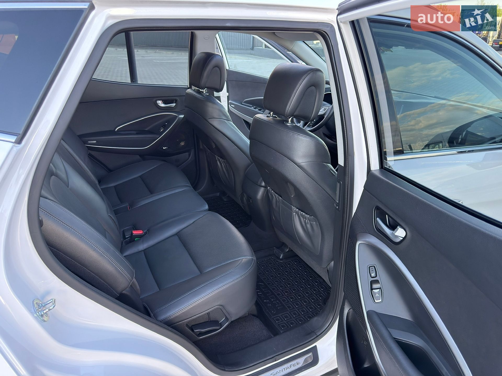 Hyundai Santa FE 2015 VIN KMHSU81XDGU552754 фото оголошення 48 з 80