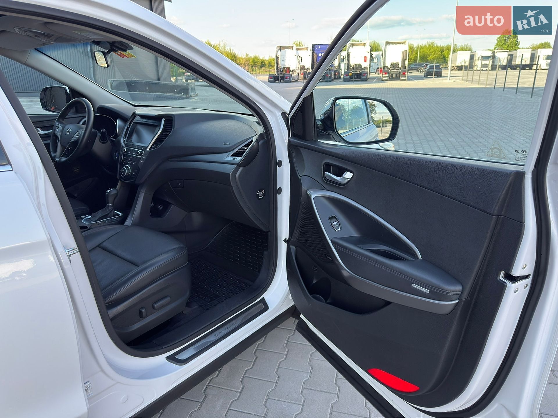 Hyundai Santa FE 2015 VIN KMHSU81XDGU552754 фото оголошення 51 з 80