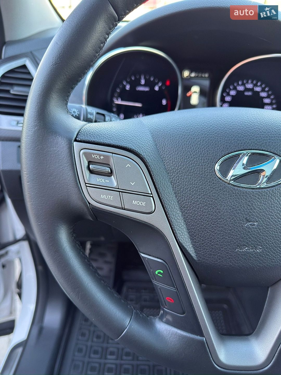 Hyundai Santa FE 2015 VIN KMHSU81XDGU552754 фото оголошення 70 з 80