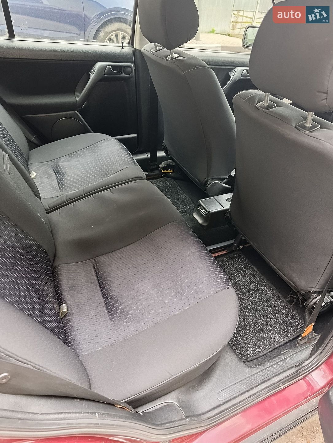 Volkswagen Golf 1996 VIN WVWZZZ1HZTW160466 фото оголошення 2 з 13