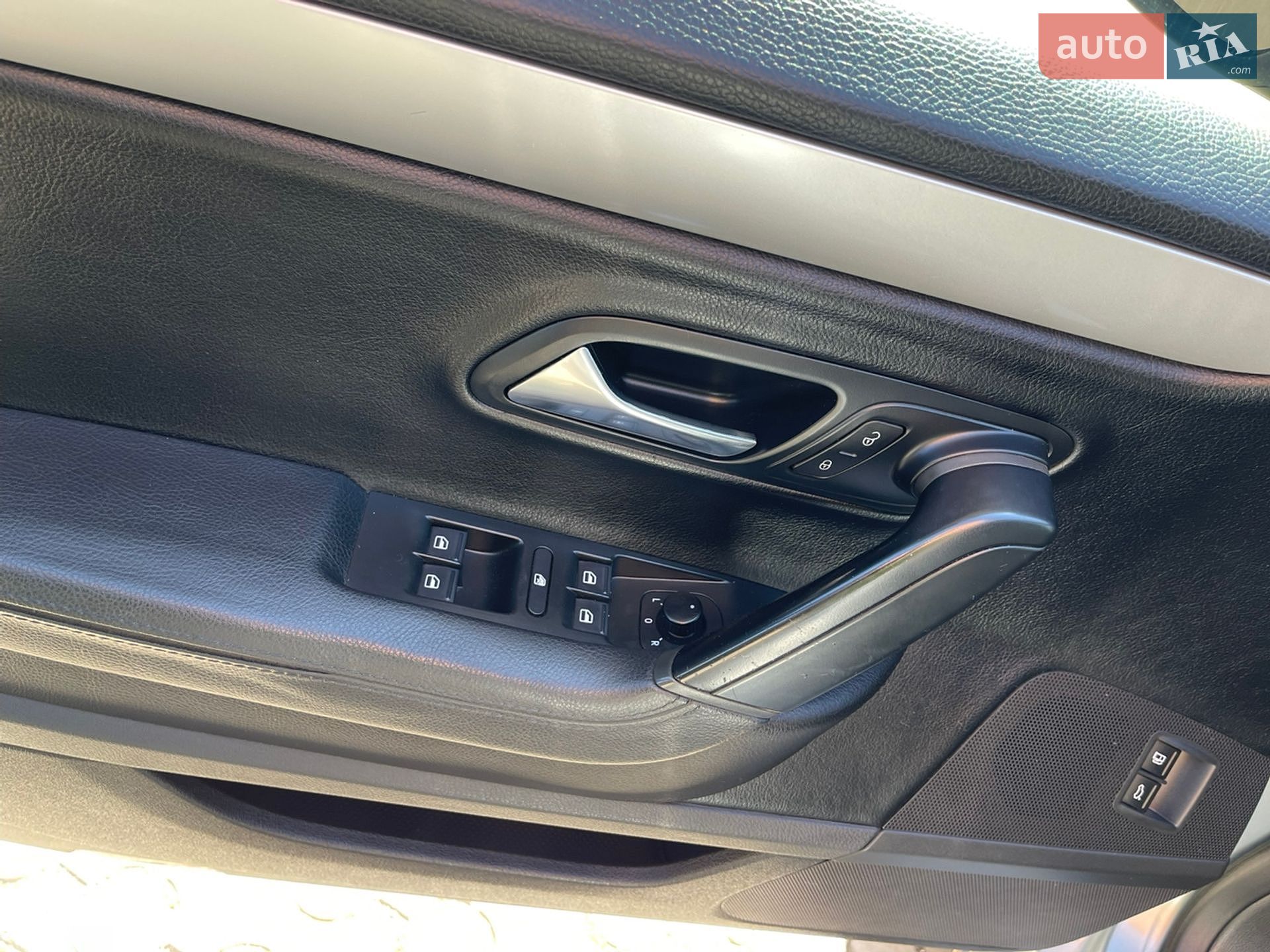 Volkswagen CC / Passat CC 2009 VIN WVWZZZ3CZ9E527058 фото оголошення 35 з 40
