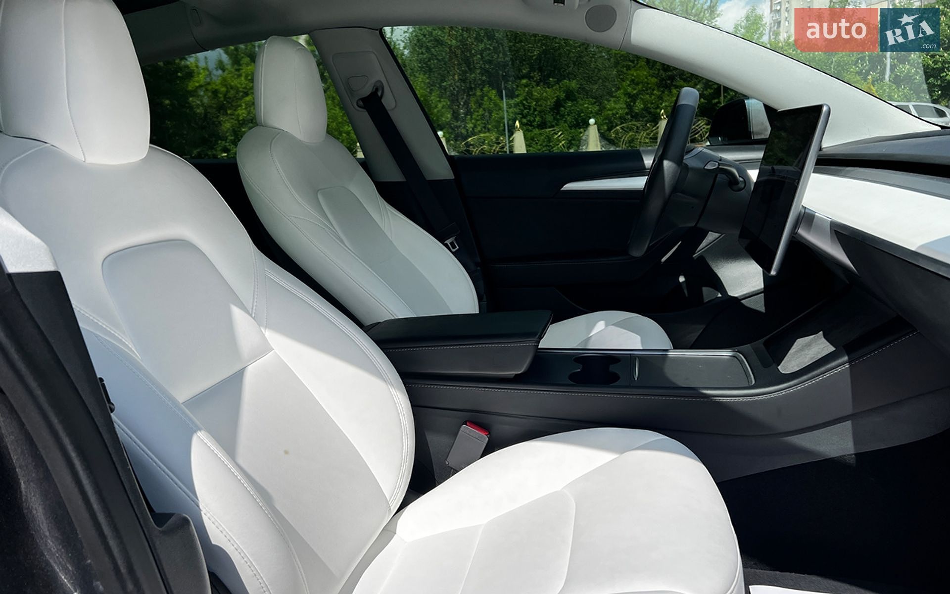 Tesla Model 3 2022 VIN 5YJ3E1EB2NF195655 фото оголошення 15 з 19
