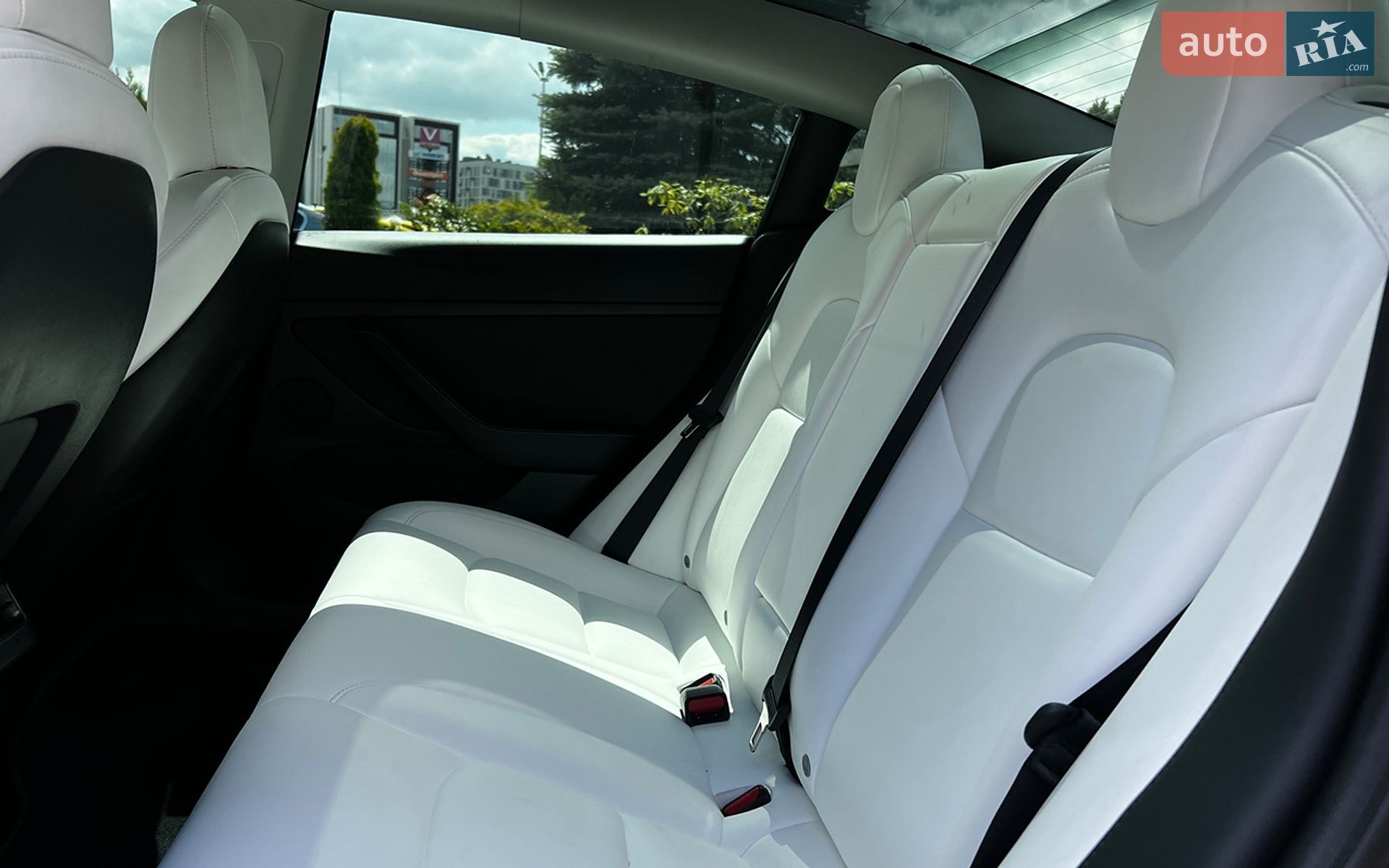 Tesla Model 3 2022 VIN 5YJ3E1EB2NF195655 фото оголошення 19 з 19