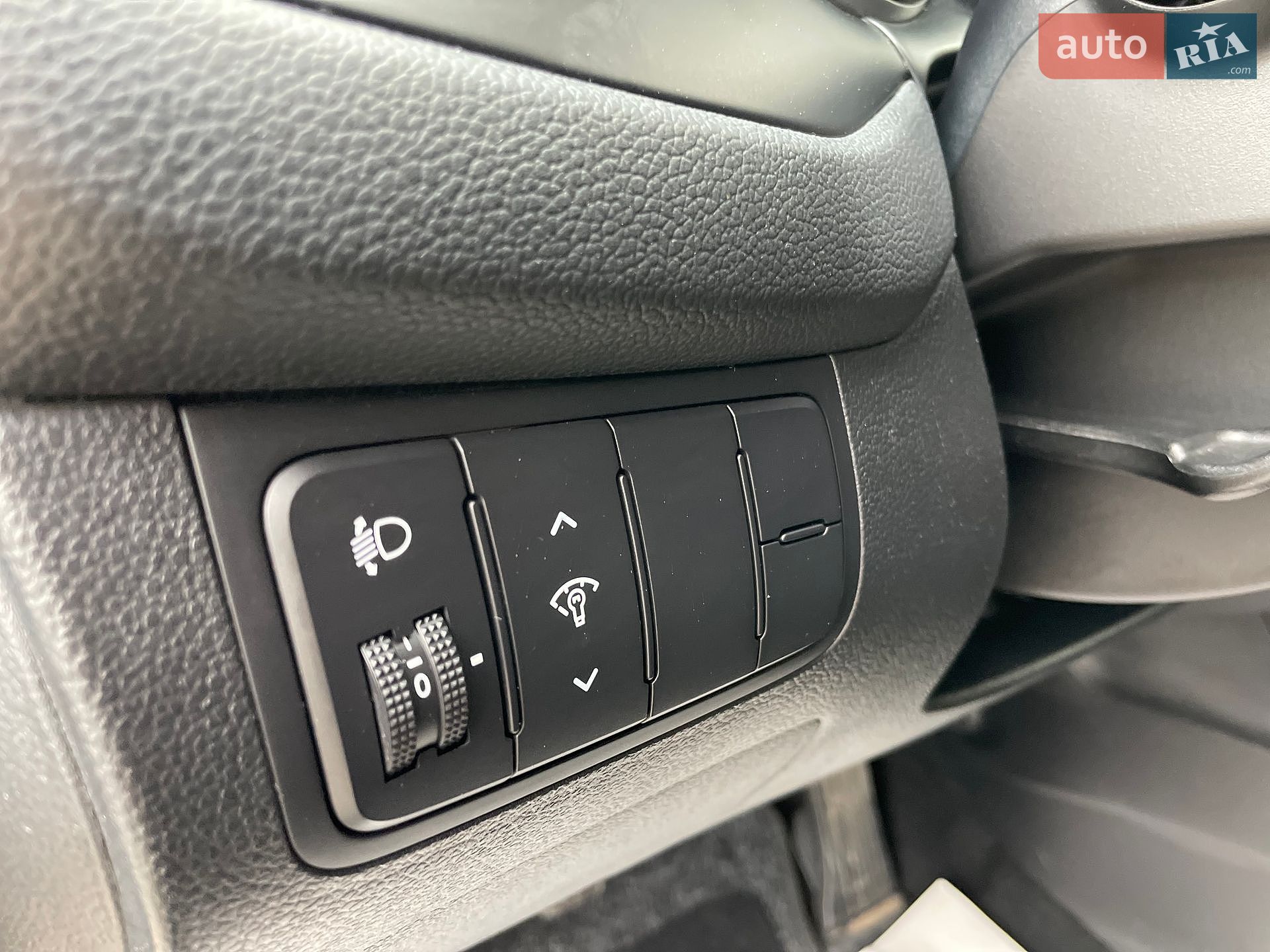 Kia Ceed 2015 VIN U5YHM816AEL086093 фото оголошення 41 з 122