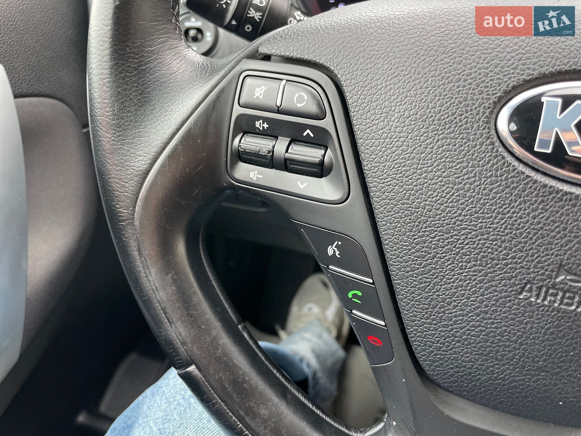 Kia Ceed 2015 VIN U5YHM816AEL086093 фото оголошення 46 з 122