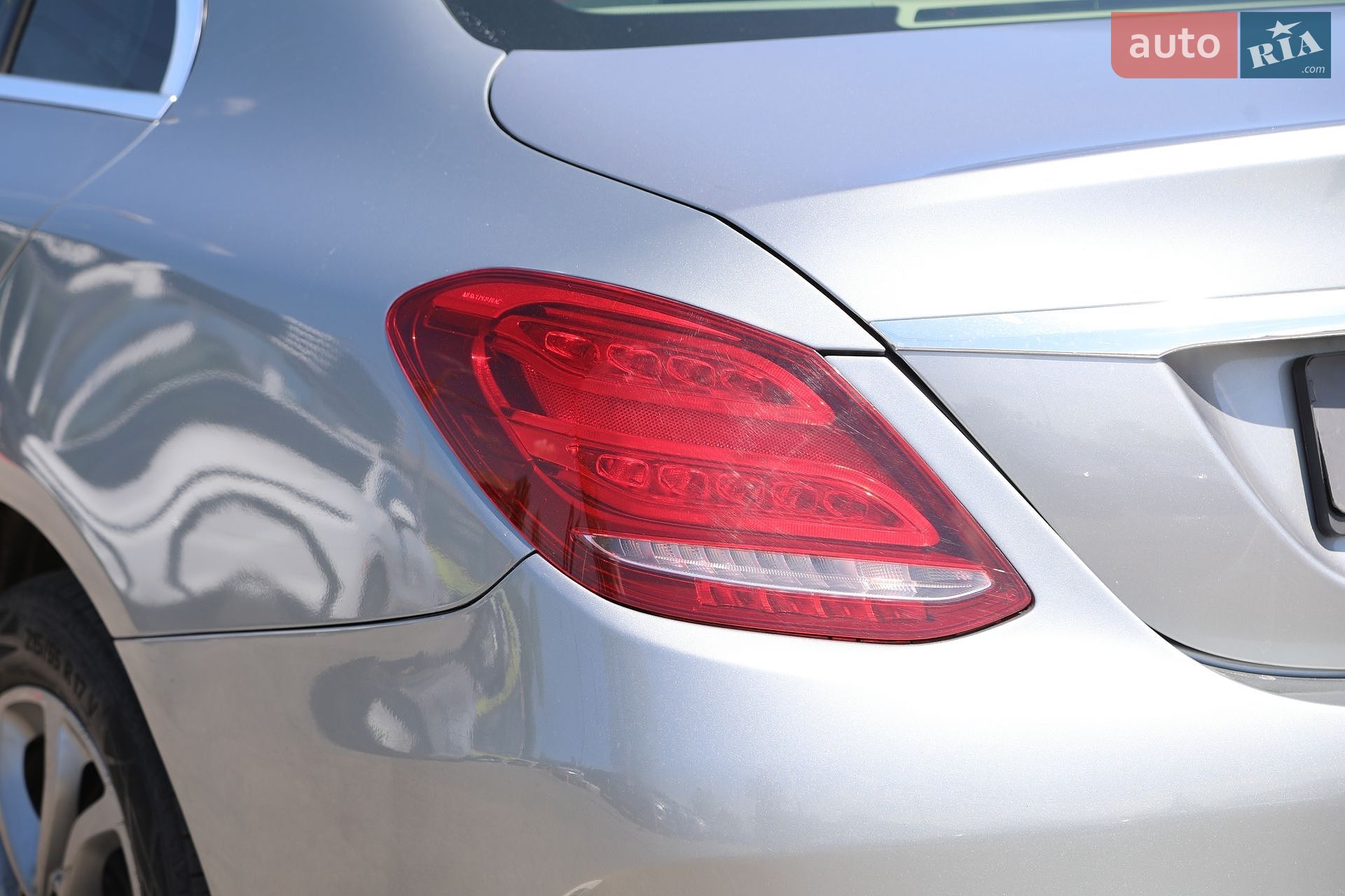 Mercedes-Benz C-Class 2016 VIN 55SWF4KB0GU134435 фото оголошення 10 з 31