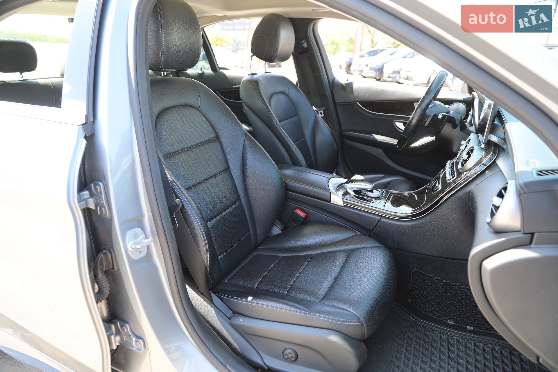 Mercedes-Benz C-Class 2016 VIN 55SWF4KB0GU134435 фото оголошення 14 з 31
