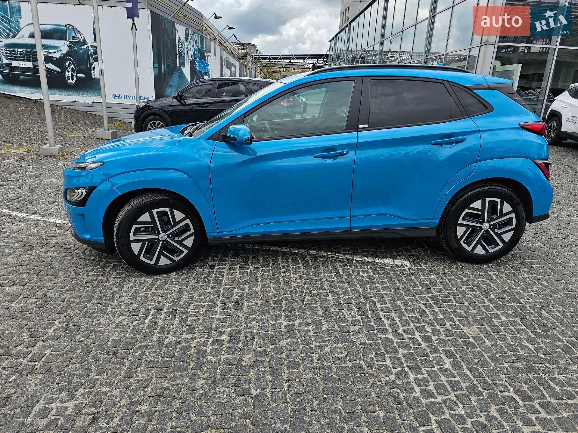Hyundai Kona Electric 2021 VIN TMAK381HFMJ032604 фото оголошення 5 з 25