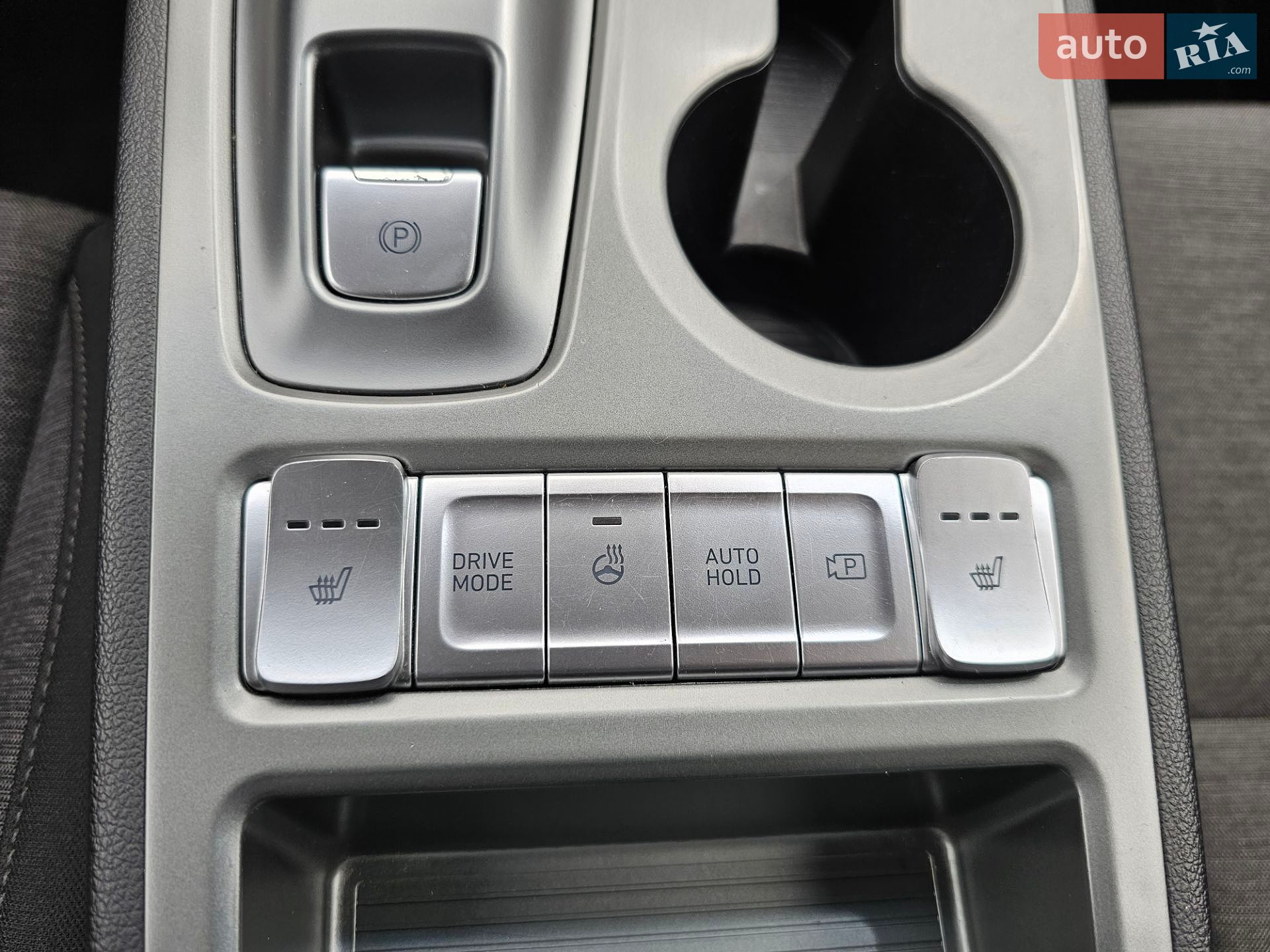 Hyundai Kona Electric 2021 VIN TMAK381HFMJ032604 фото оголошення 19 з 25