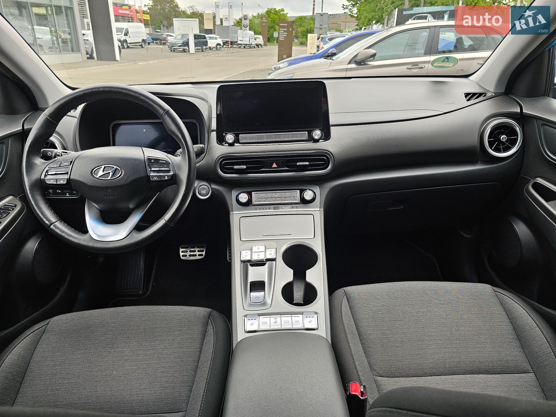 Hyundai Kona Electric 2021 VIN TMAK381HFMJ032604 фото оголошення 23 з 25