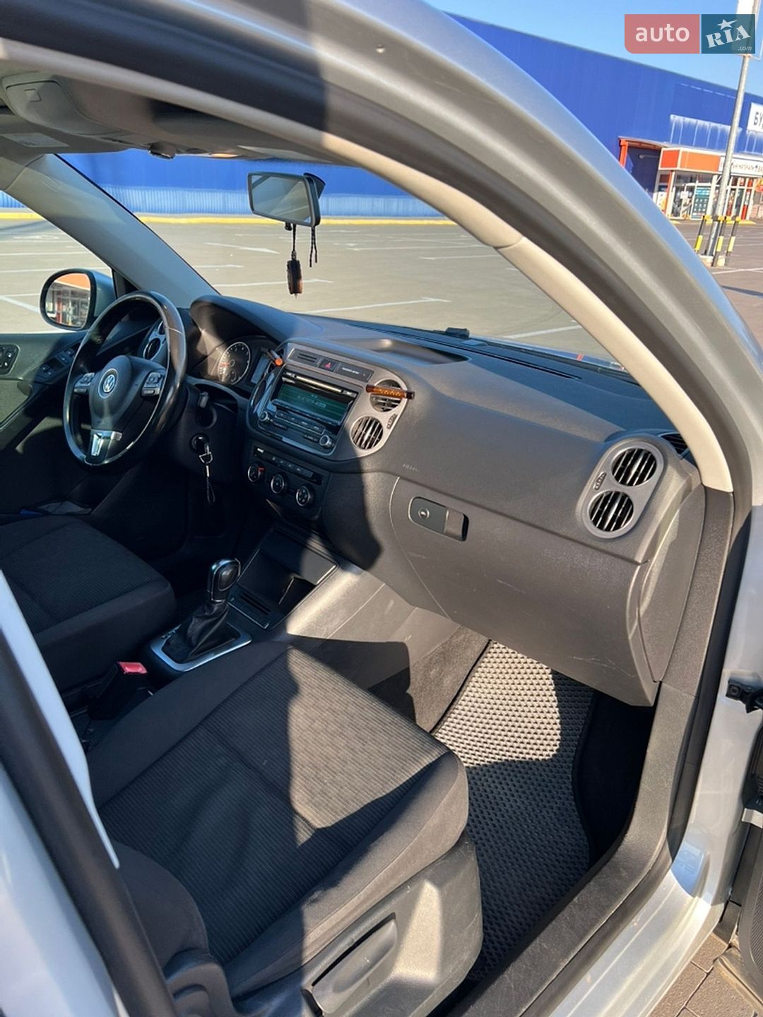 Volkswagen Tiguan 2013 VIN WVGBV3AX2DW625781 фото оголошення 8 з 10
