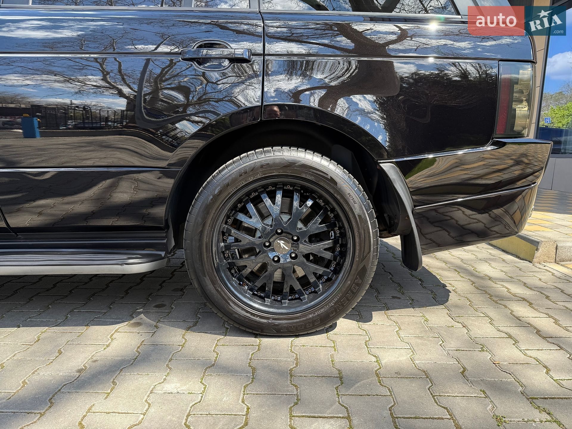 Land Rover Range Rover 2011 VIN SALLMAME4BA338076 фото оголошення 9 з 42