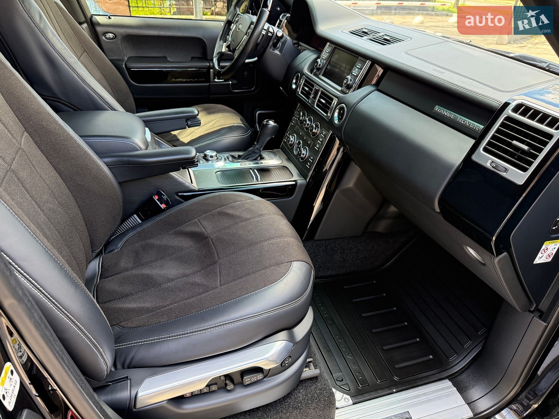 Land Rover Range Rover 2011 VIN SALLMAME4BA338076 фото оголошення 22 з 42