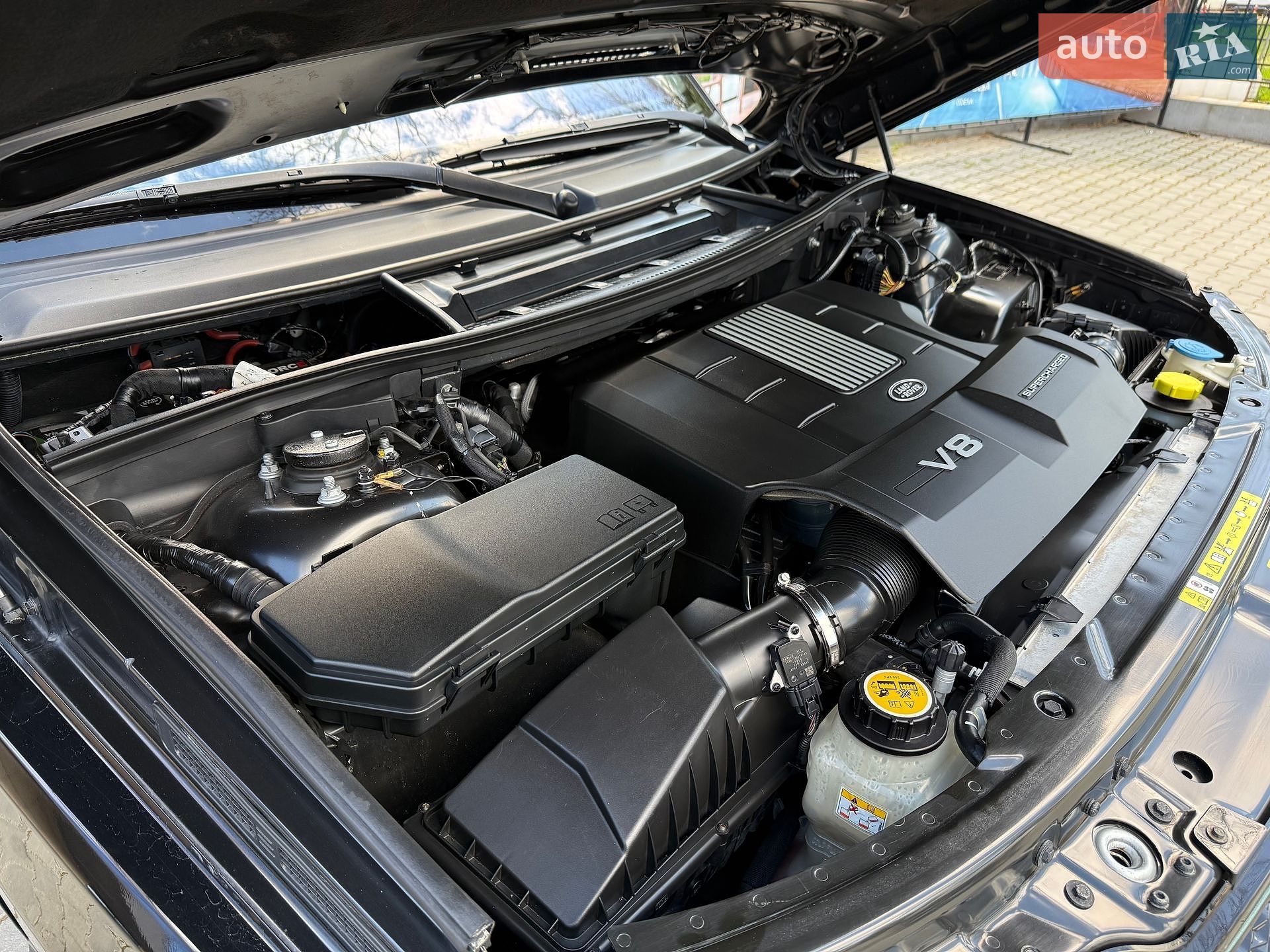 Land Rover Range Rover 2011 VIN SALLMAME4BA338076 фото оголошення 29 з 42