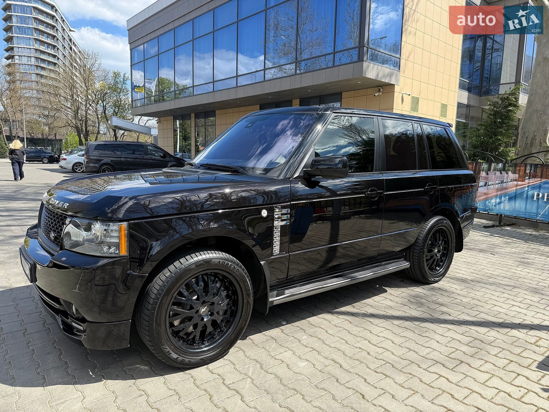 Land Rover Range Rover 2011 VIN SALLMAME4BA338076 фото оголошення 32 з 42