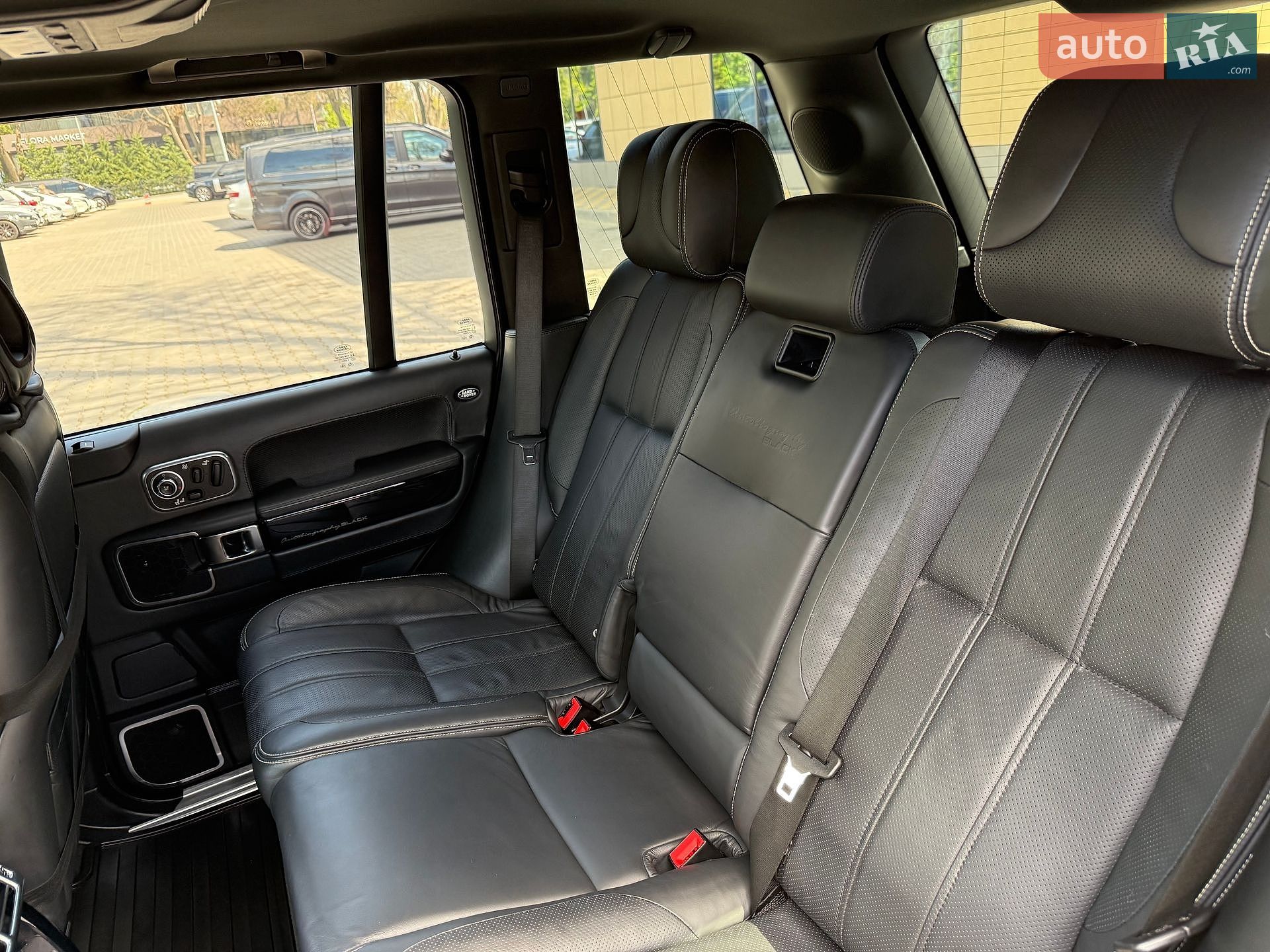 Land Rover Range Rover 2011 VIN SALLMAME4BA338076 фото оголошення 36 з 42