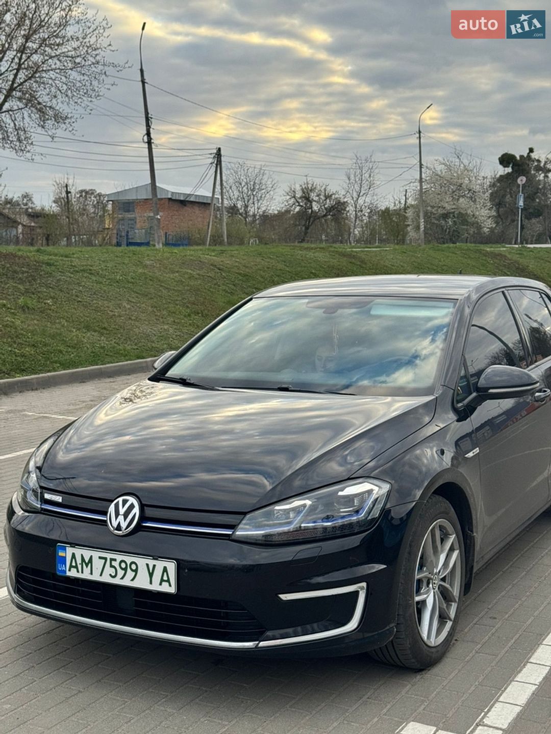 Volkswagen e-Golf 2018 VIN WVWZZZAUZJ8904028 фото оголошення 26 з 27