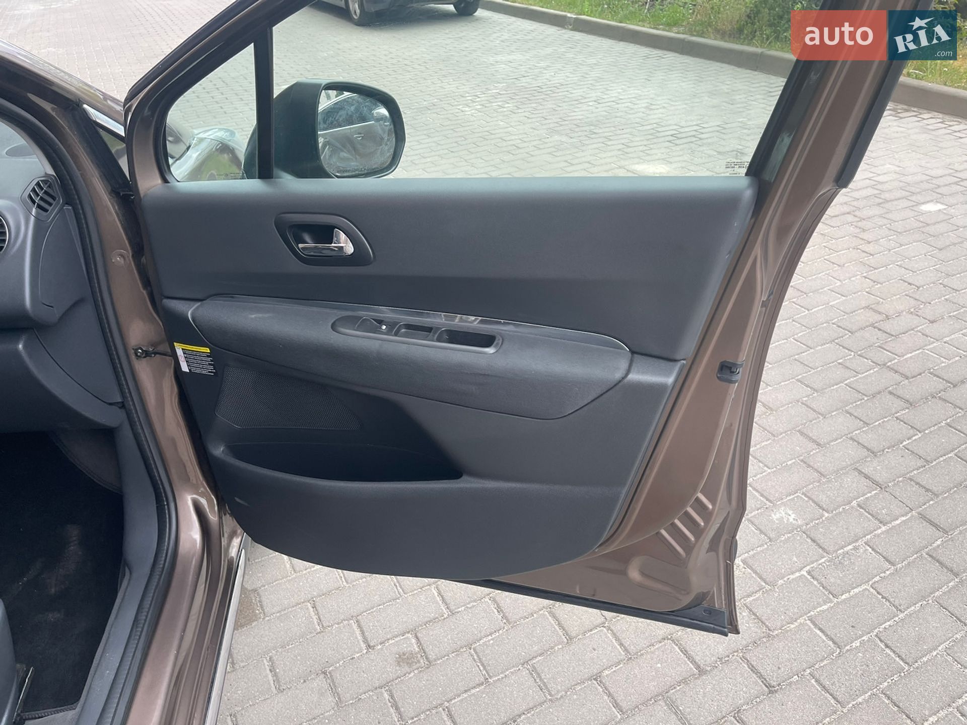 Peugeot 3008 2014 VIN VF30U9HD8ES168852 фото оголошення 25 з 35