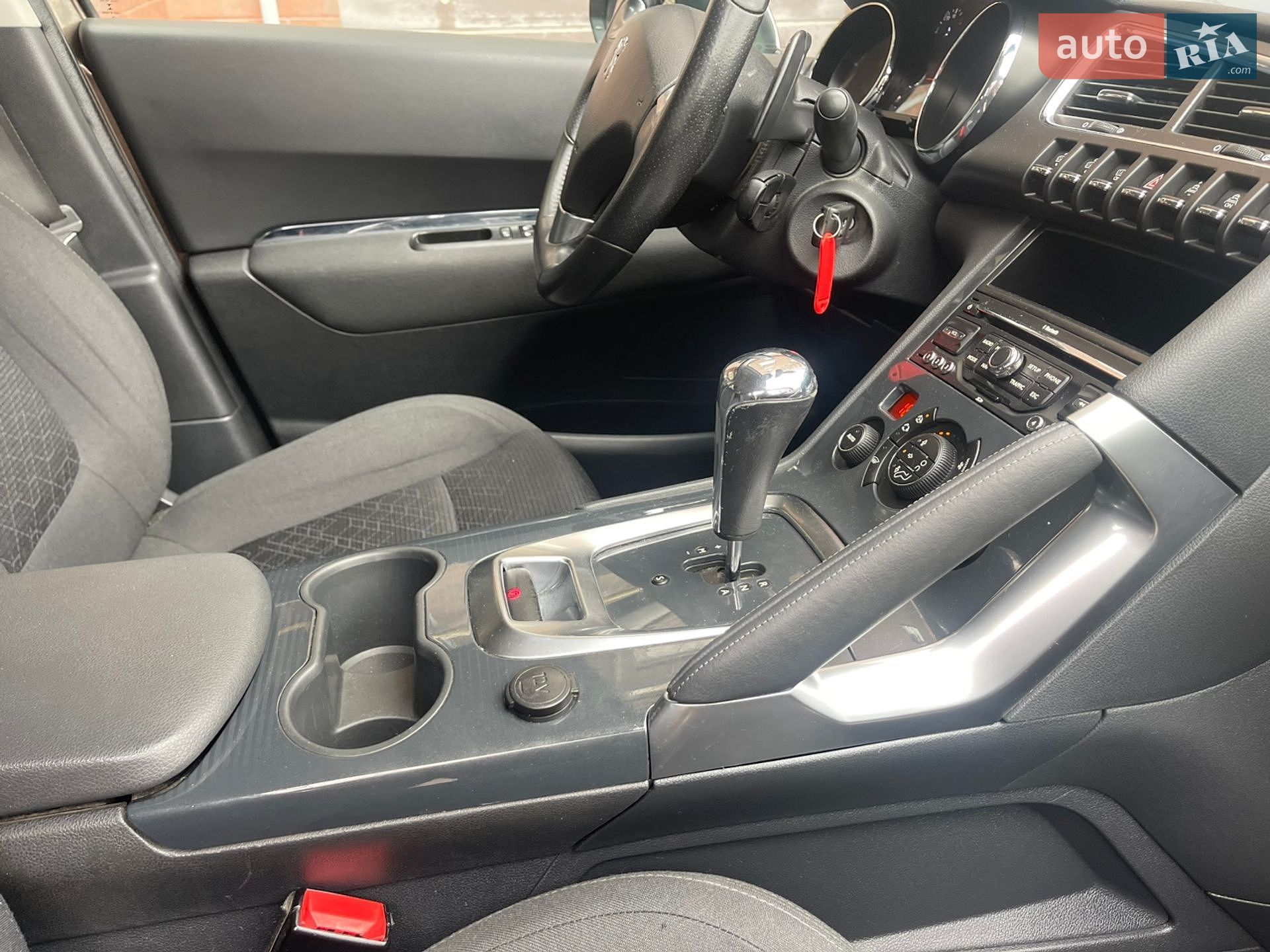 Peugeot 3008 2014 VIN VF30U9HD8ES168852 фото оголошення 27 з 35