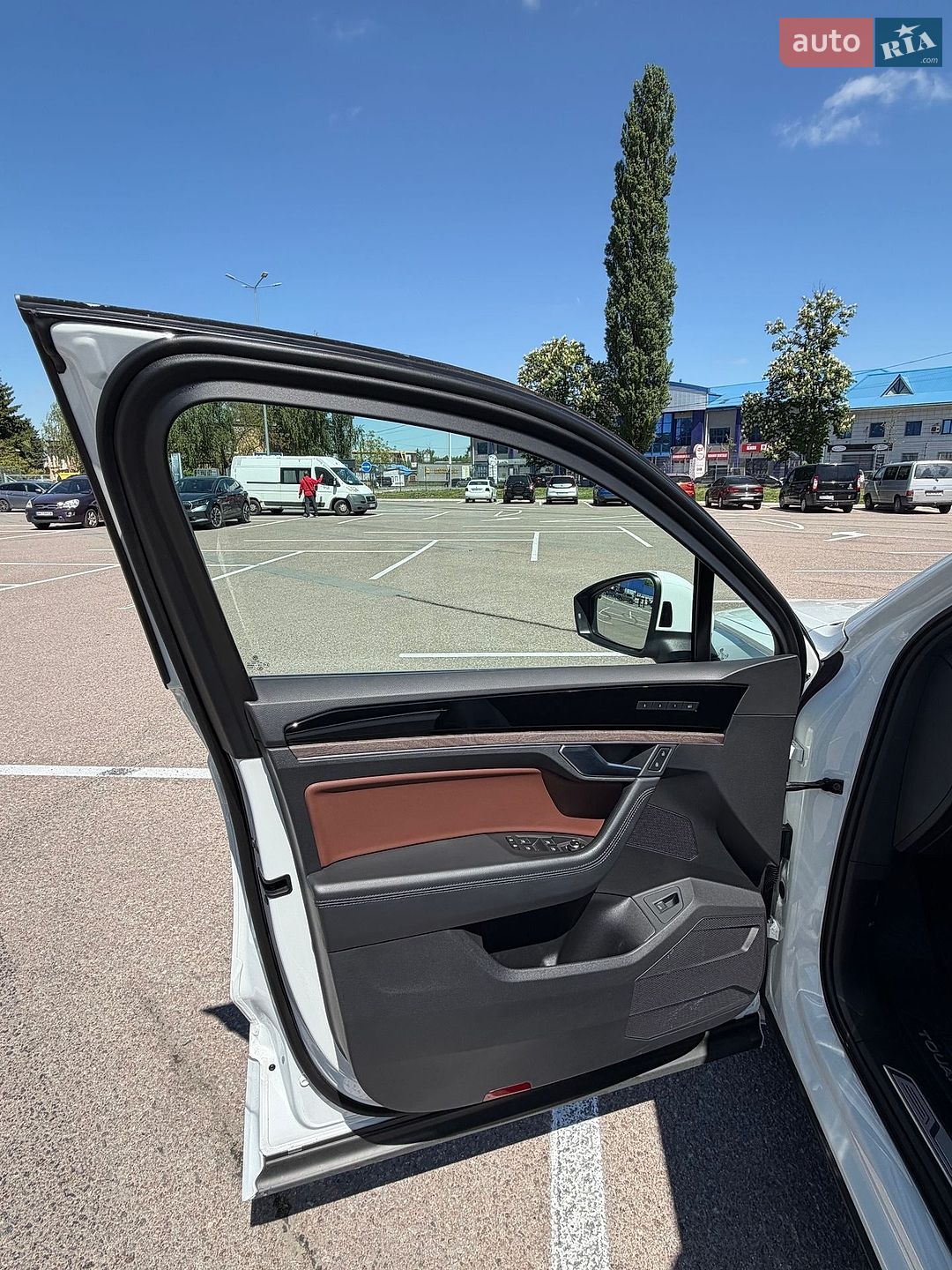 Volkswagen Touareg 2022 VIN WVGZZZCRZND015761 фото оголошення 9 з 28