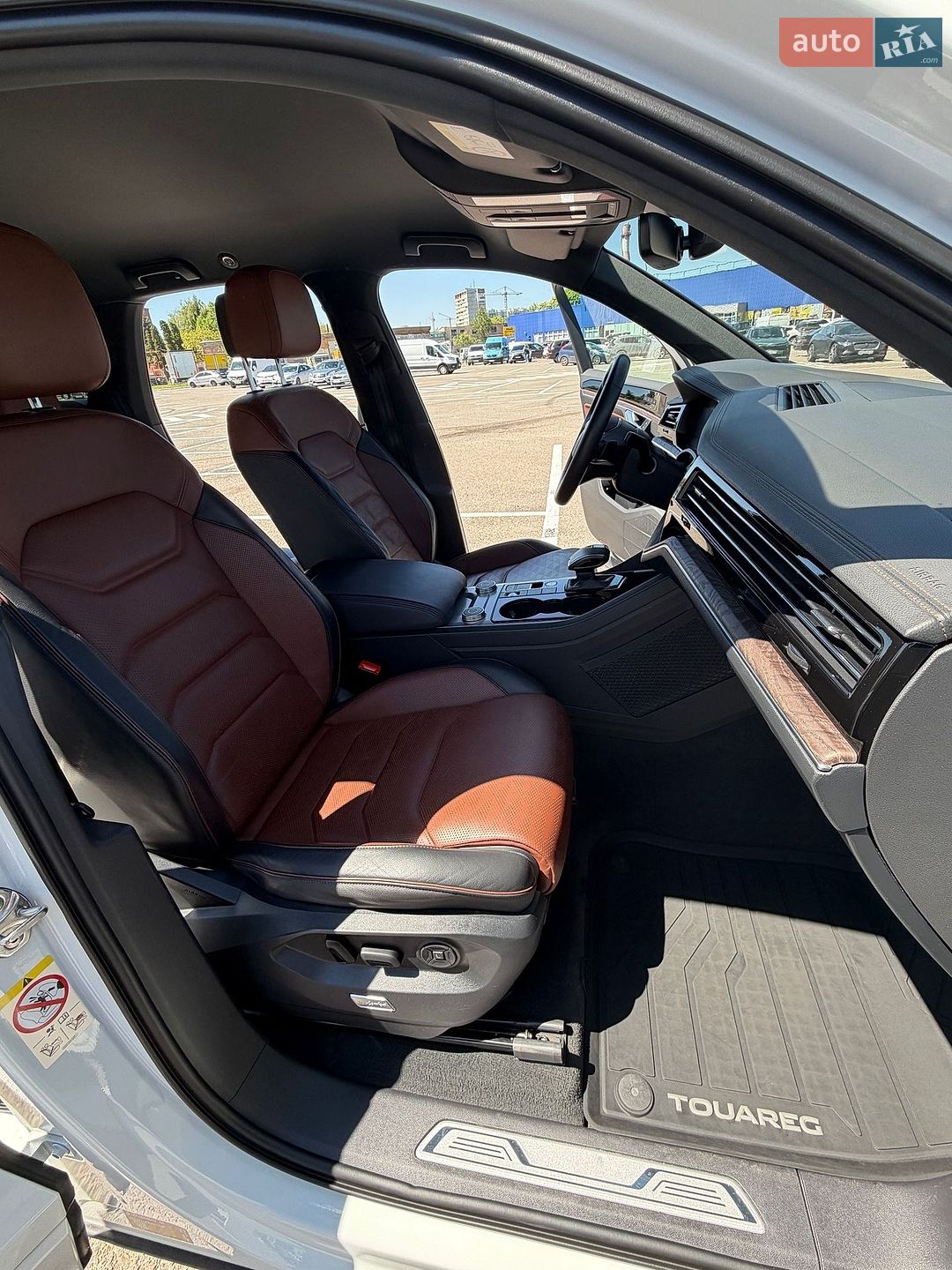 Volkswagen Touareg 2022 VIN WVGZZZCRZND015761 фото оголошення 16 з 28