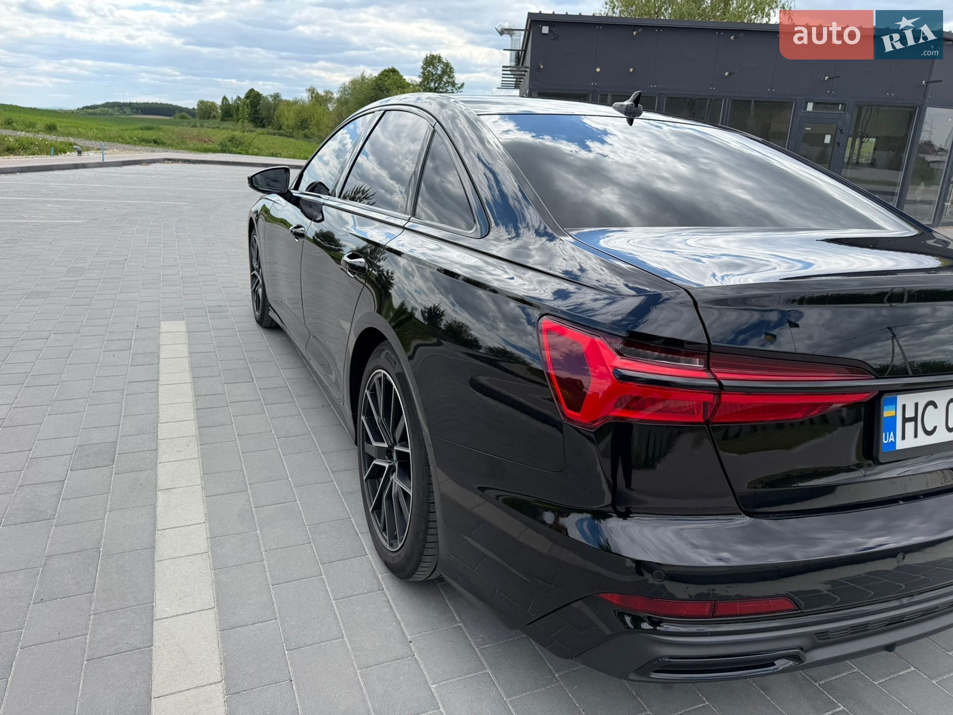 Audi A6 2019 VIN WAUZZZF22KN078681 фото оголошення 14 з 18