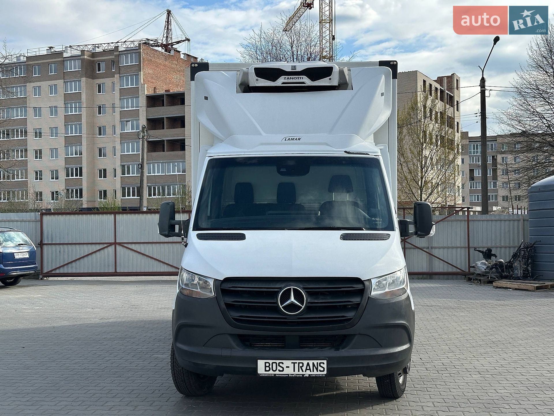 Mercedes-Benz Sprinter 2018 VIN WDB9071551N012990 фото оголошення 2 з 13