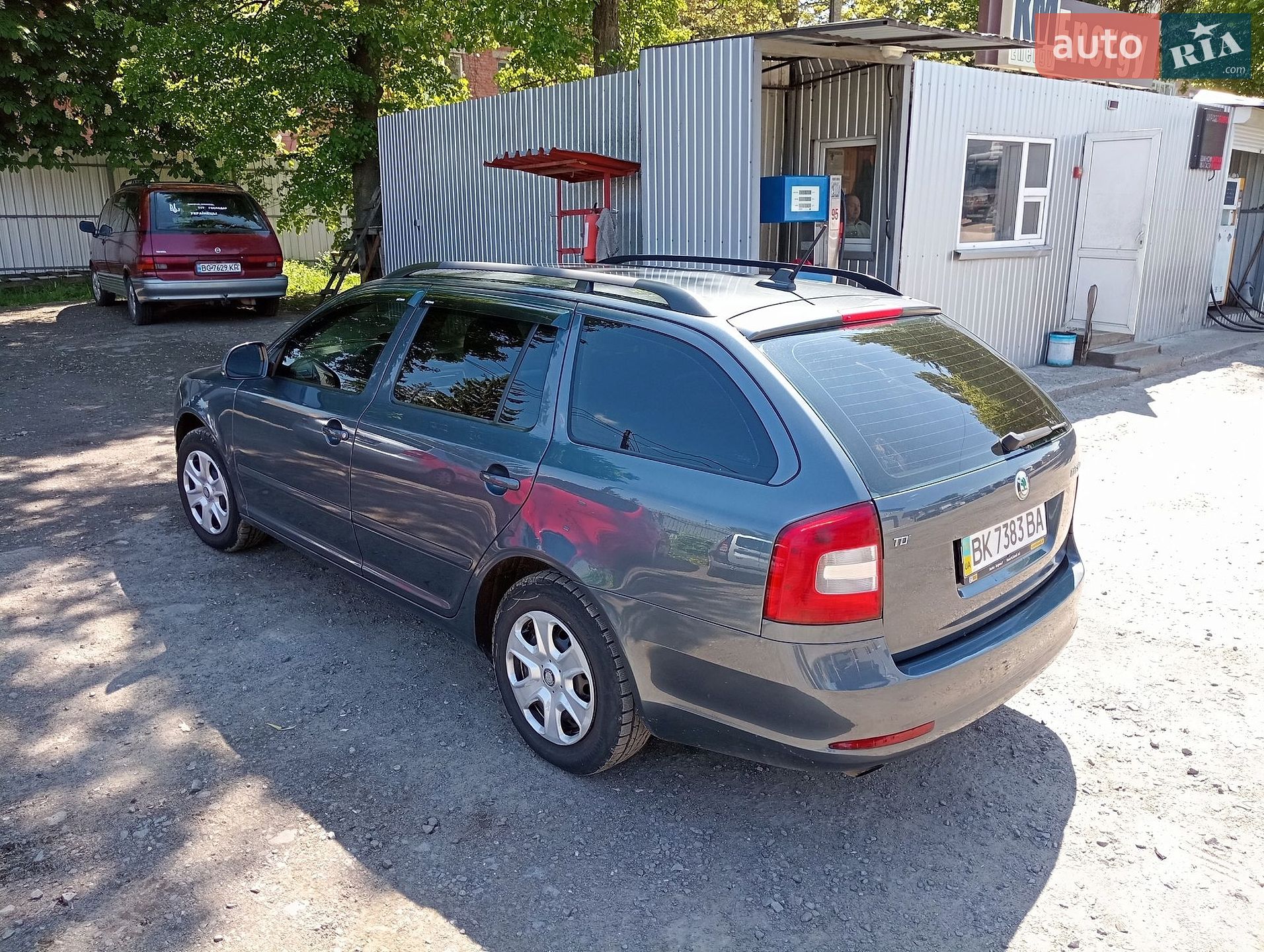 Skoda Octavia 2010 VIN TMBHT61Z1B2076442 фото оголошення 3 з 13
