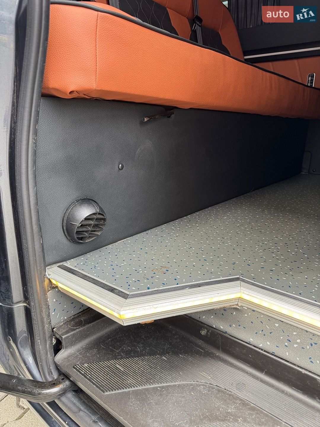 Mercedes-Benz Sprinter 2019 VIN W1V9076371P206900 фото оголошення 14 з 24