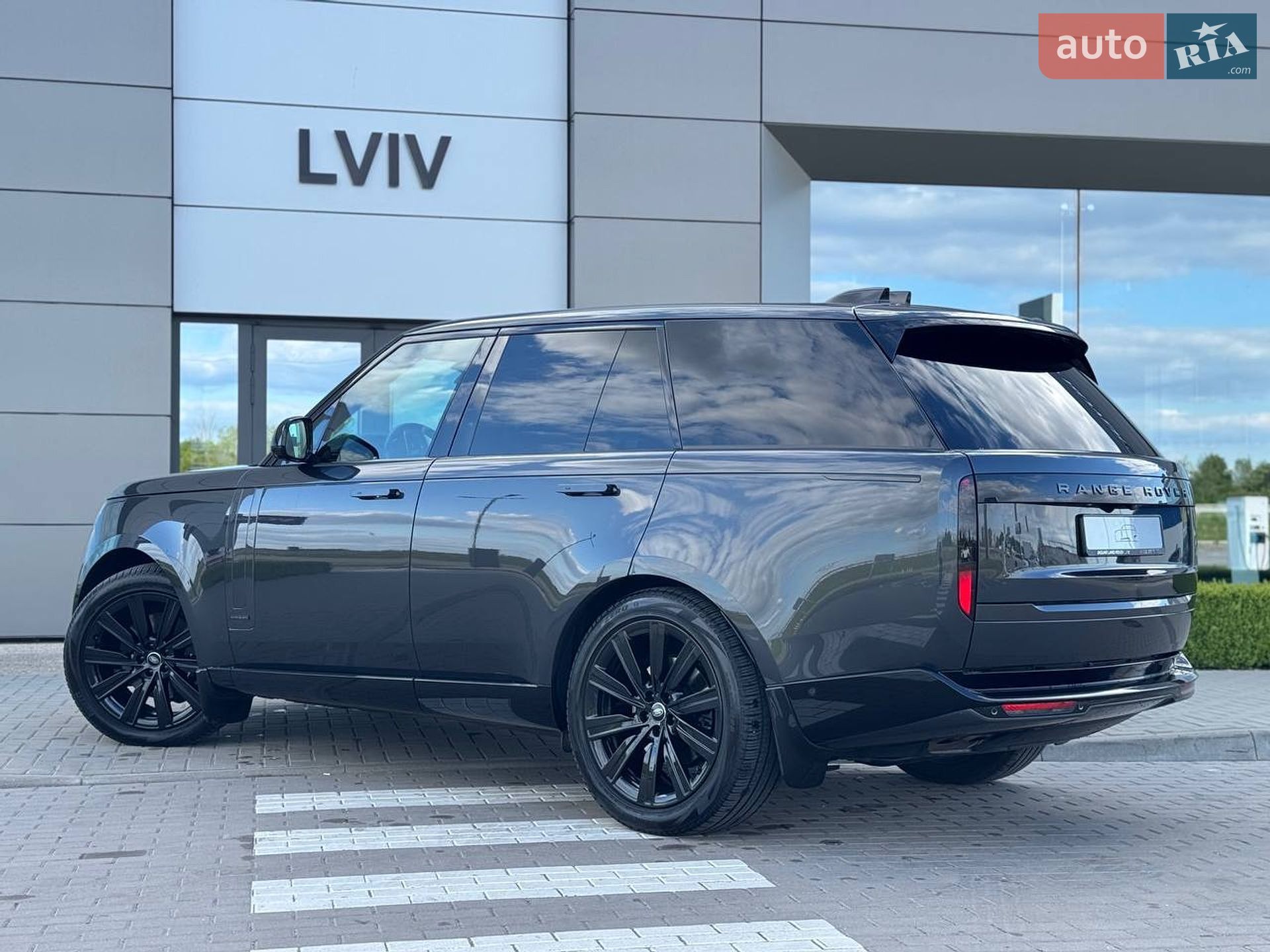 Land Rover Range Rover 2023 VIN SALKA9BW3RA094810 фото оголошення 3 з 25