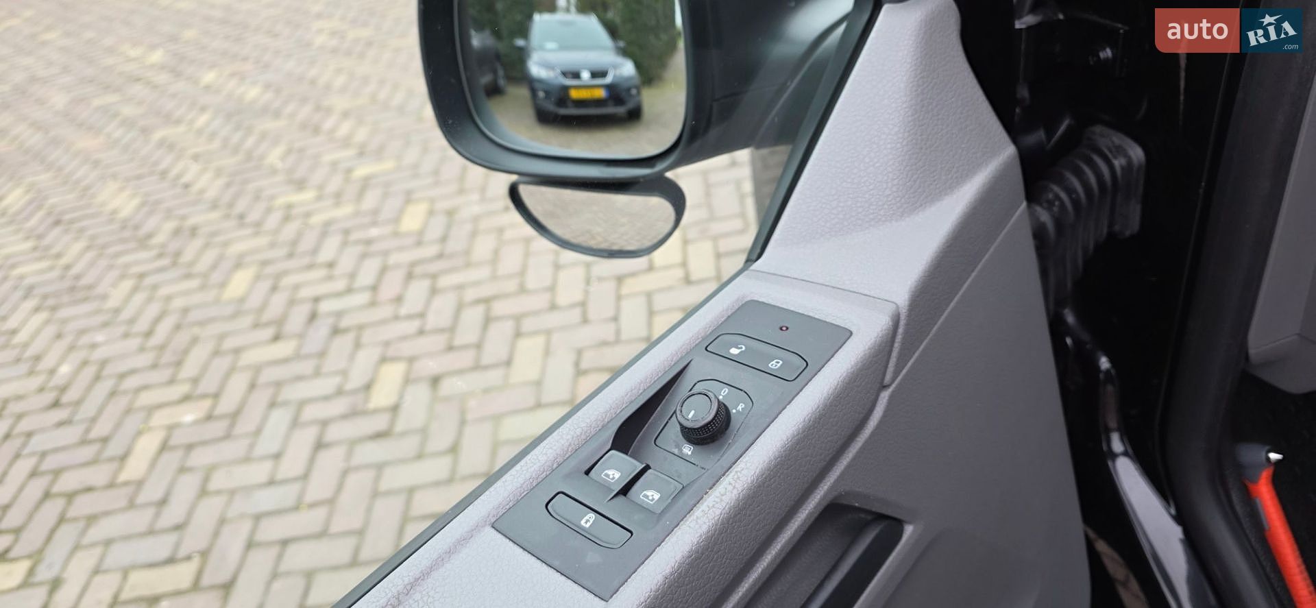 Volkswagen Transporter 2020 VIN WV1ZZZ7HZMH008715 фото оголошення 18 з 43