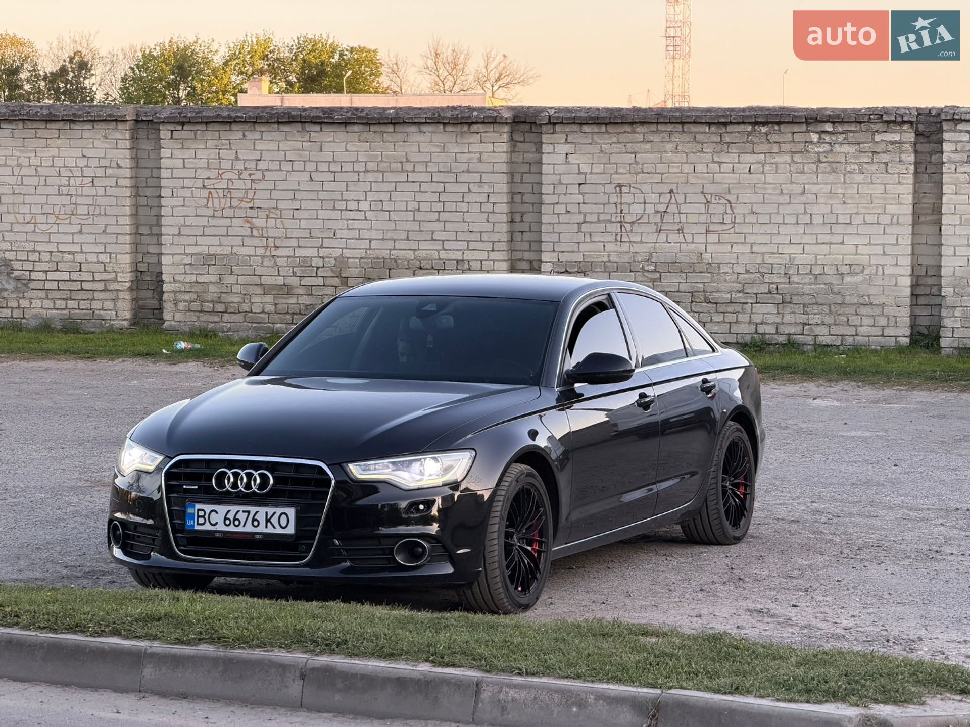 Audi A6 2011 VIN WAUZZZ4G4CN044984 фото оголошення 2 з 17